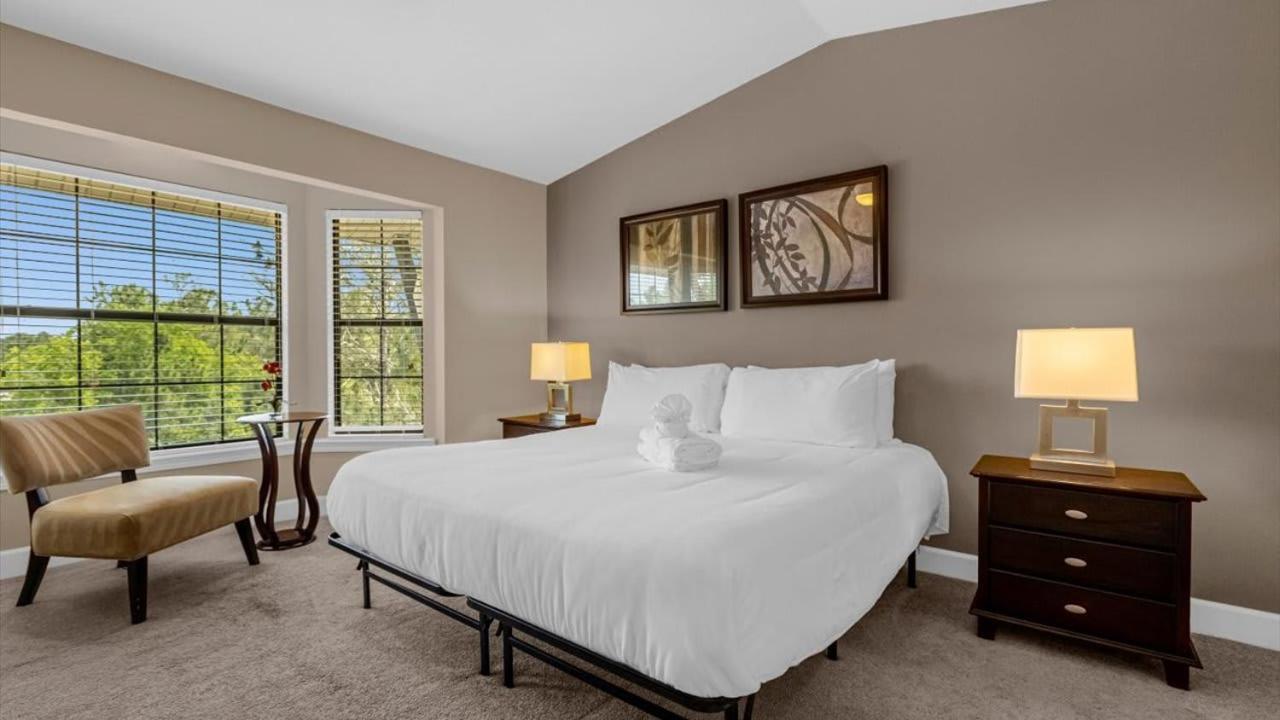 Spring Break Retreat - Renovated Townhome By Holiday home