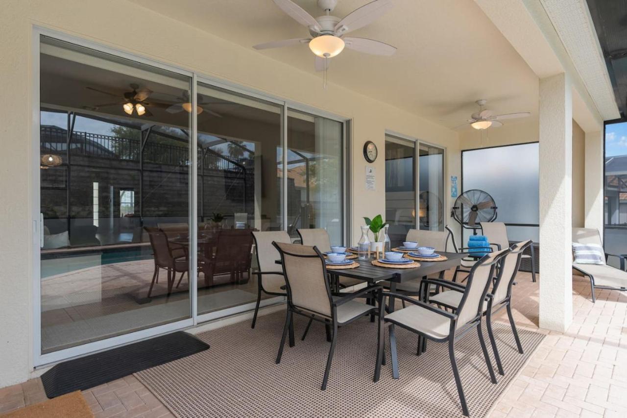 Holiday home Amazing Pool Game 2mi H2627