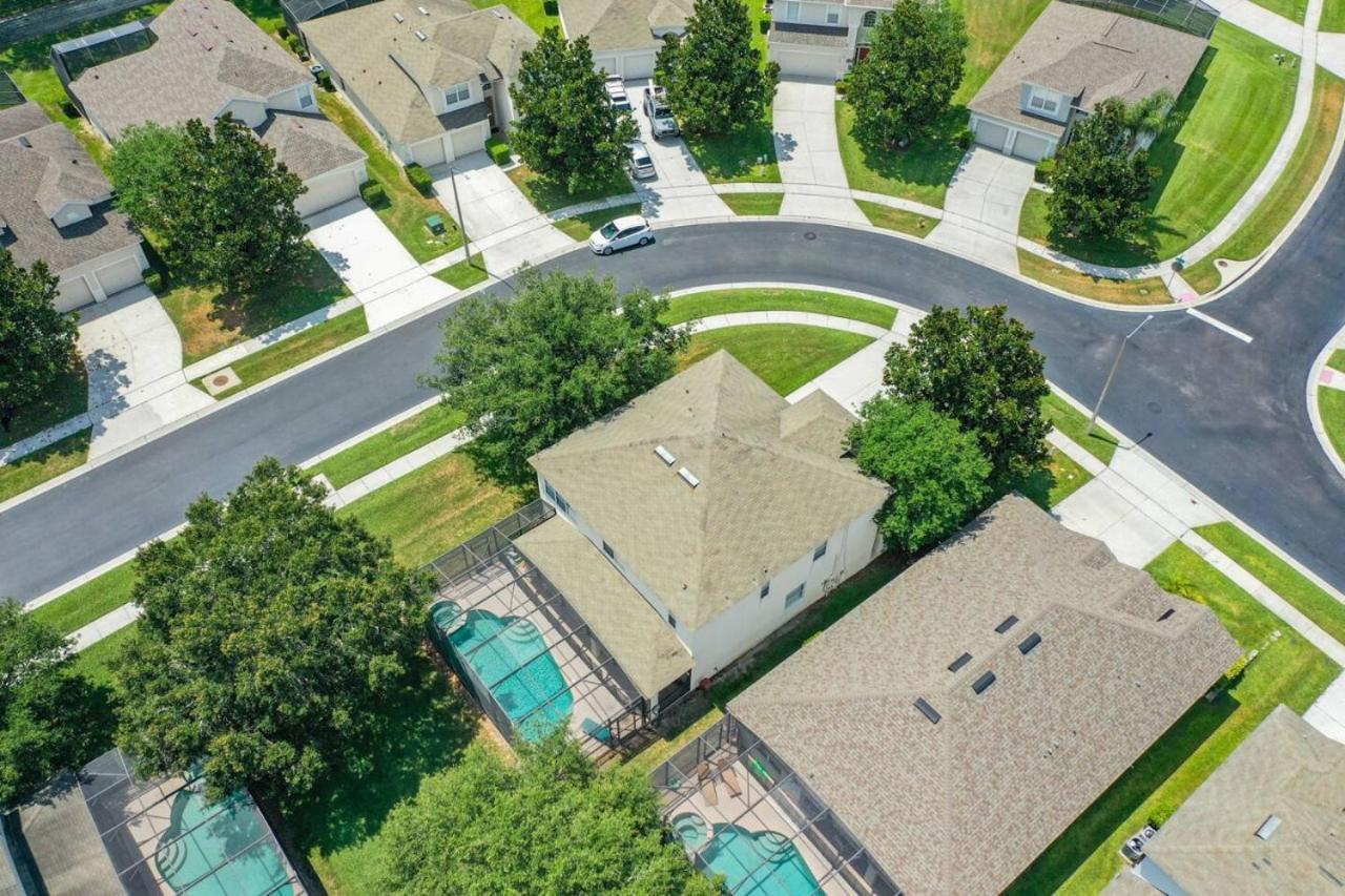 Holiday home Windsor Hills Star Wars, Frozen, Mickey 2mi Orlando