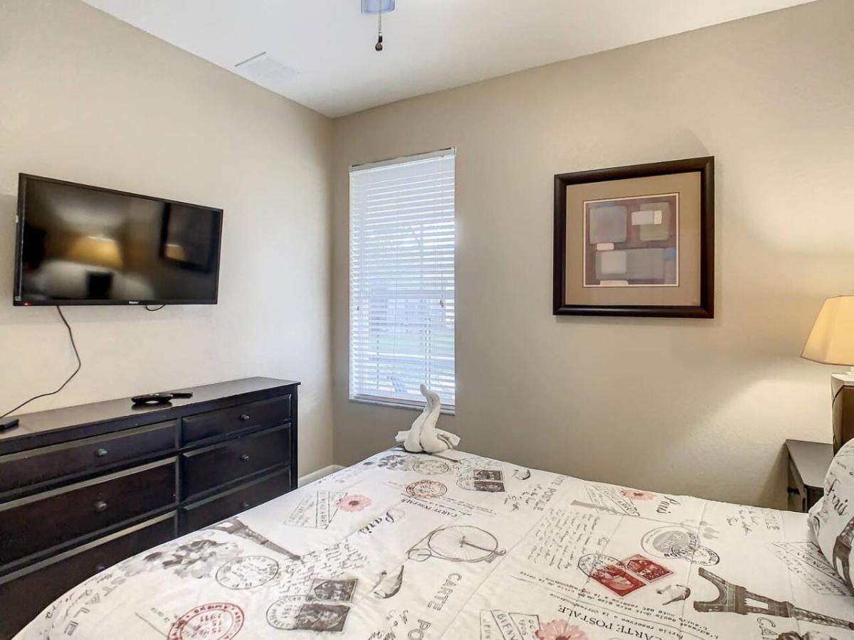 Windsor Hills Star Wars, Frozen, Mickey 2mi Holiday home