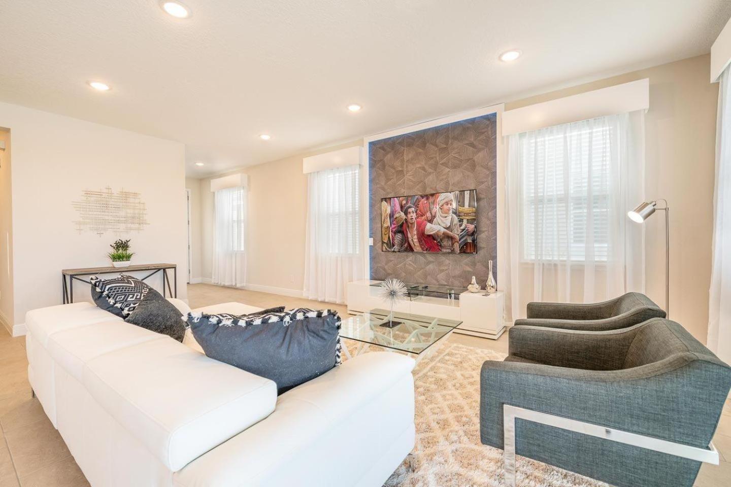 Holiday home Dainty 4 Bdrm With Themed Bedrooms At Encore Orlando