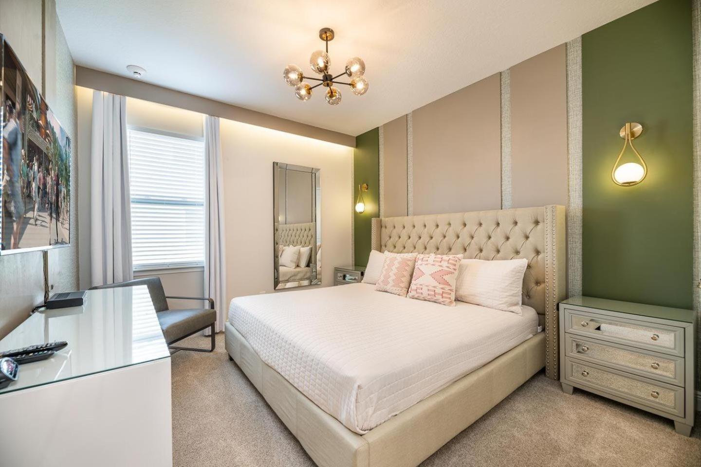 Holiday home Grand 11 Bdrm With Games At Encore Orlando