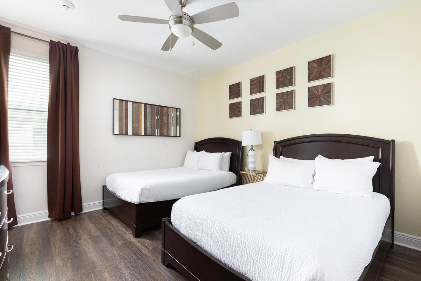 Holiday home Chic 11 Bdrm With Private Pool In Encore *