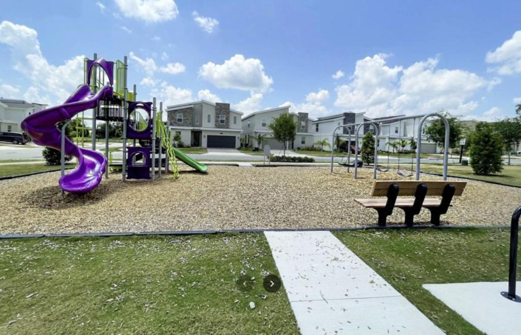 Holiday home 5 Bedrooms- 4,5 Bathrooms- Champions Gate1404 Mv *