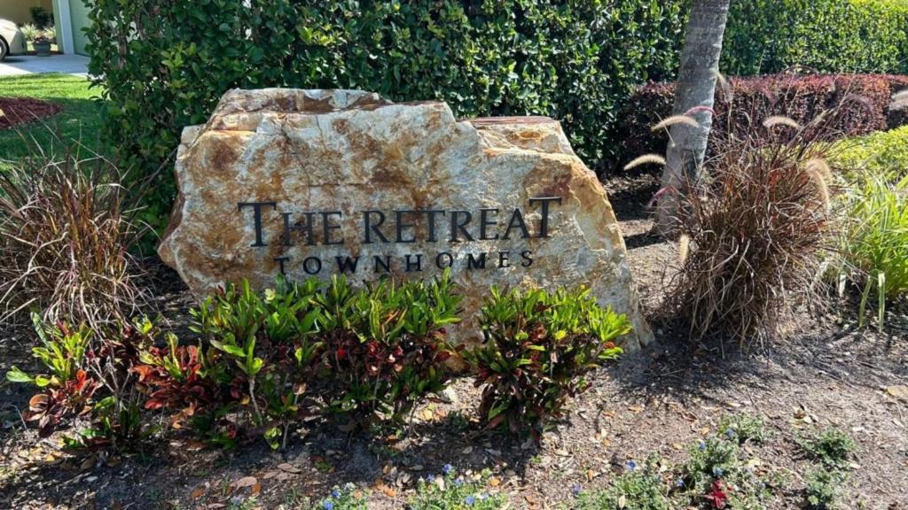 3 Bedrooms- 3 Bathrooms- The Retreat 1521 Rc Orlando