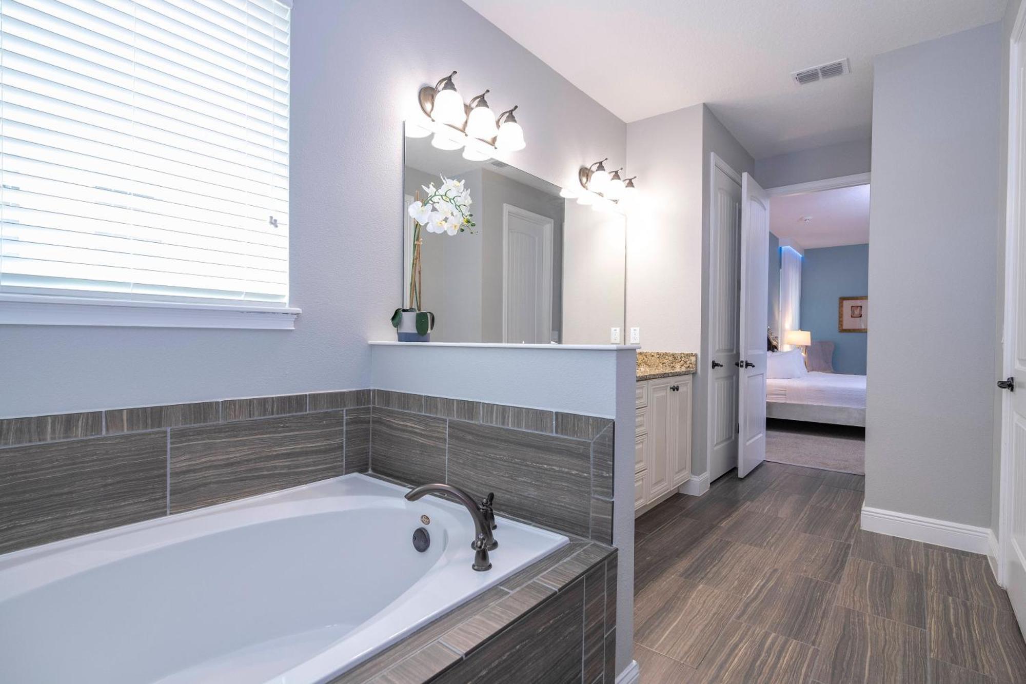 Ultimate Oasis Getaway - 9 Bed Close To Orlando