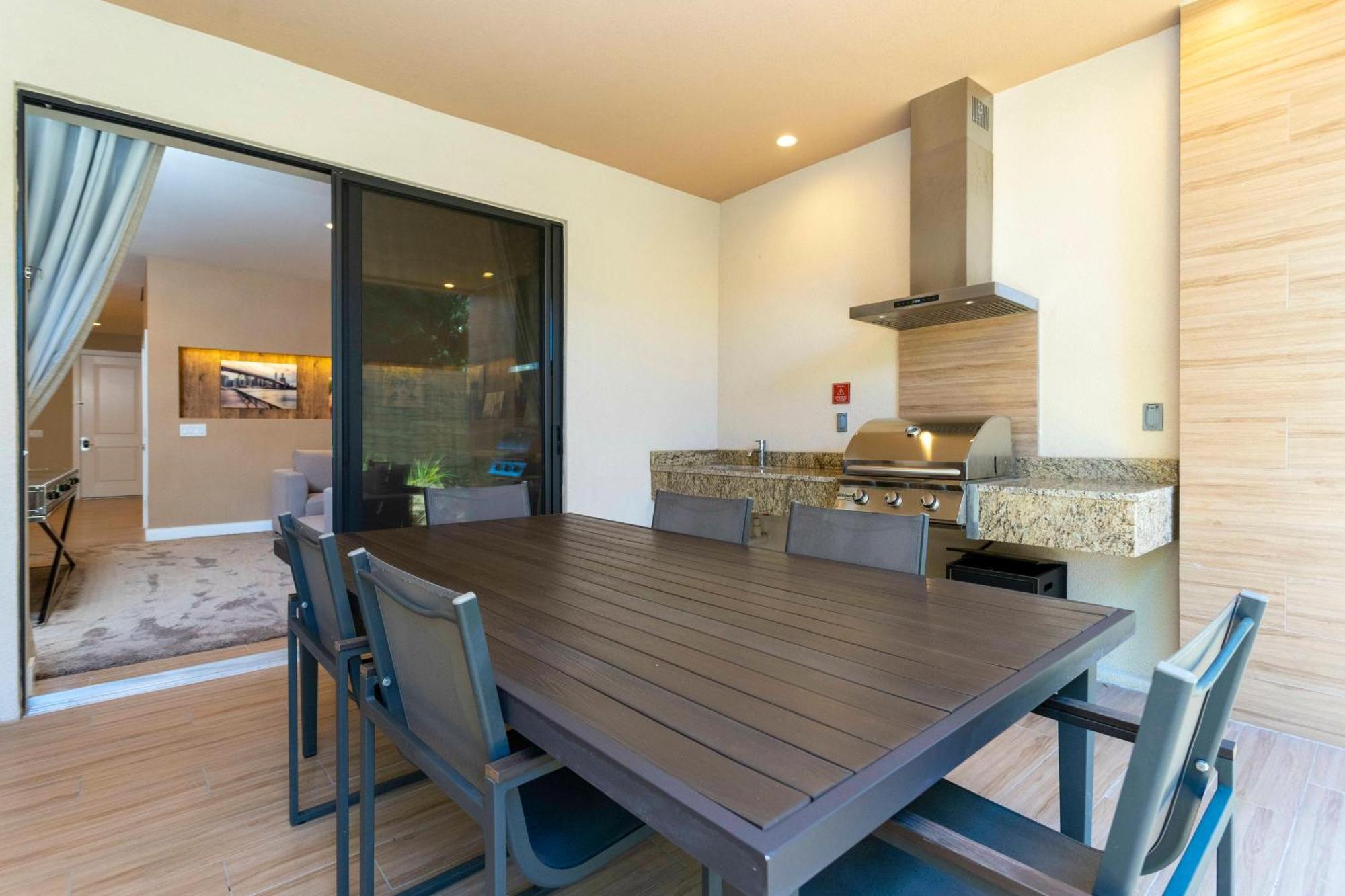 Holiday home Luxury 3beds And 3ba 2 Miles From Orlando