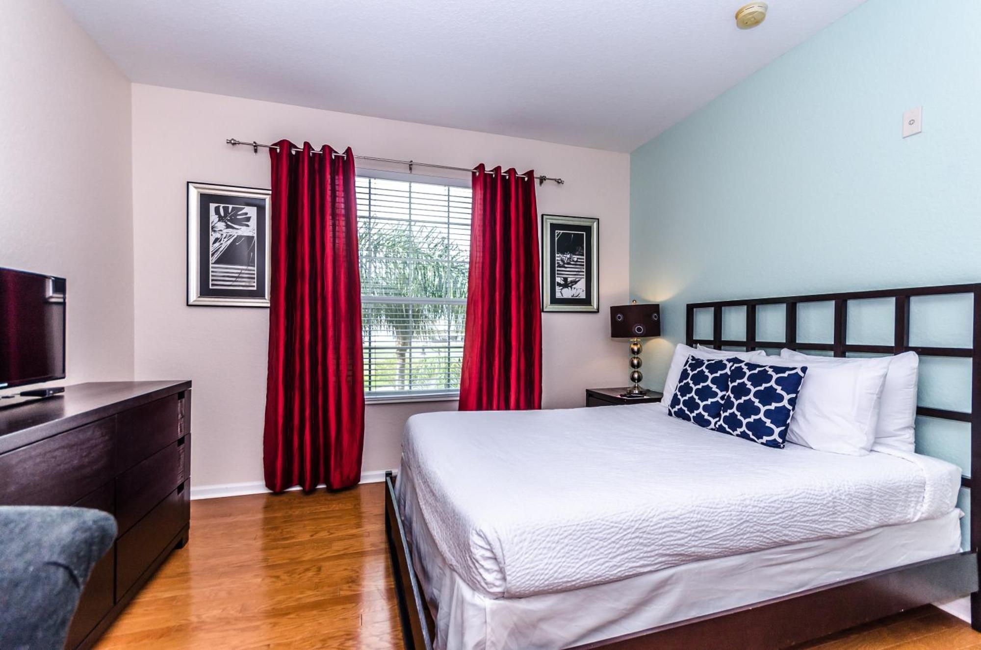 Vista Cay 84 By