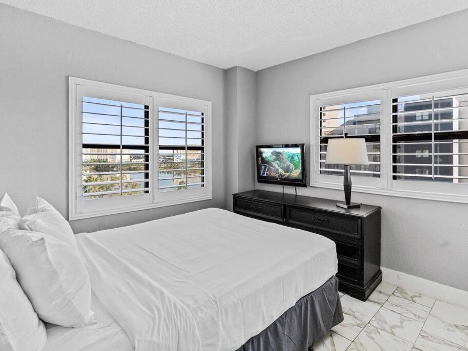 Apartment 6165 Cozy 3 Min Universal