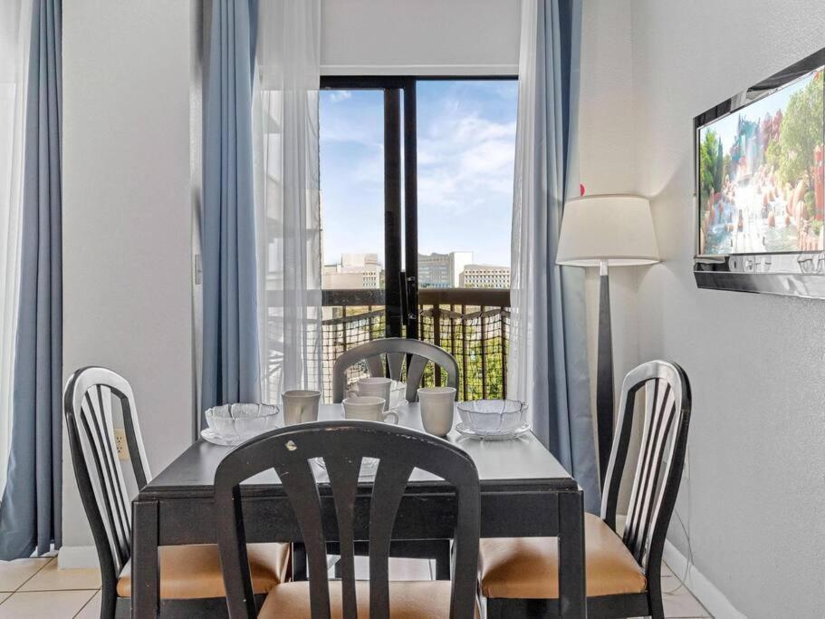 Apartment 6165 Cozy 3 Min Universal