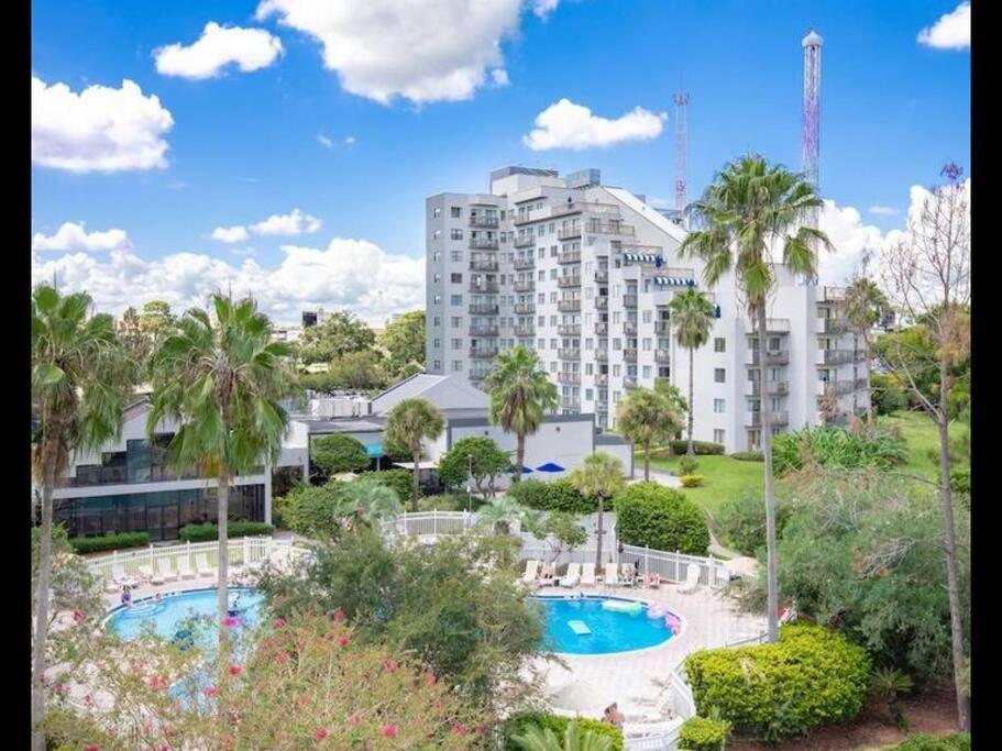 Apartment 6165 Cozy 3 Min Universal *