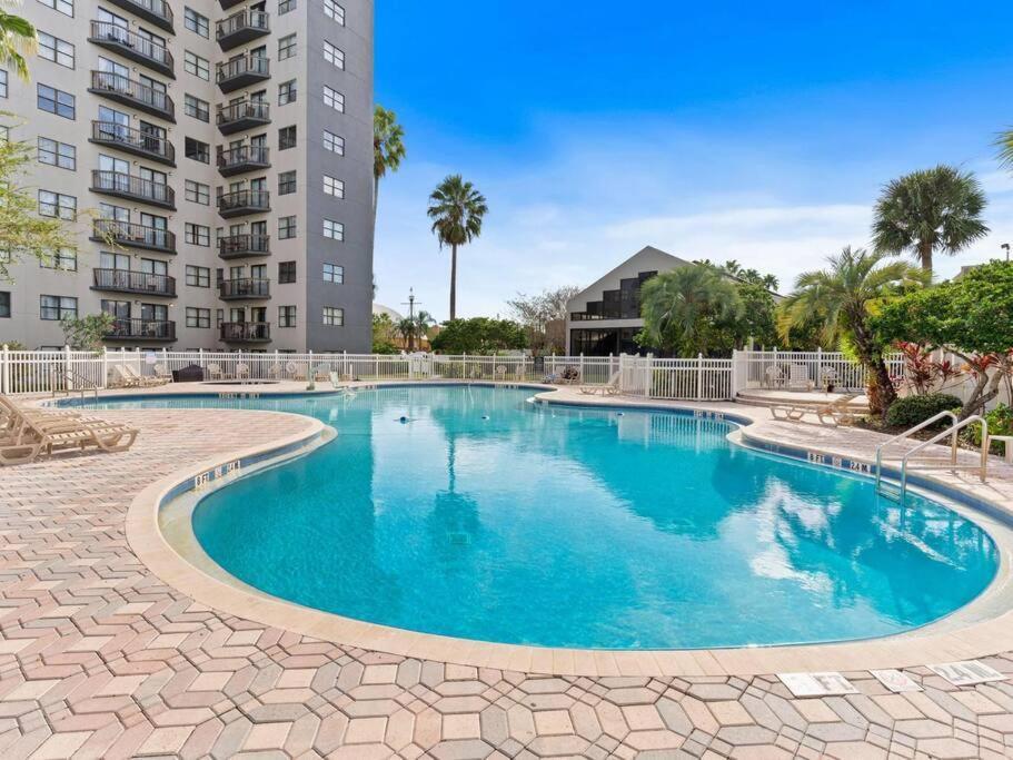 6165 Cozy 3 Min Universal Orlando