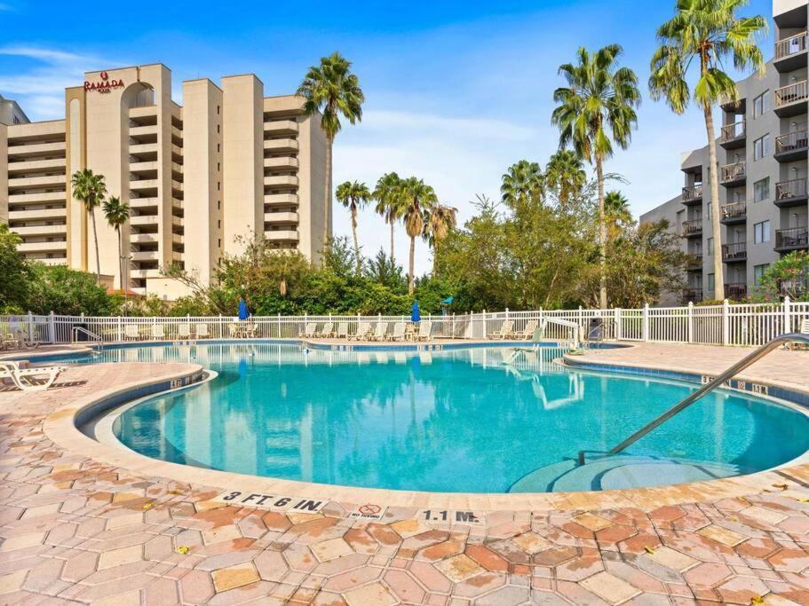 6165 Cozy 3 Min Universal Orlando