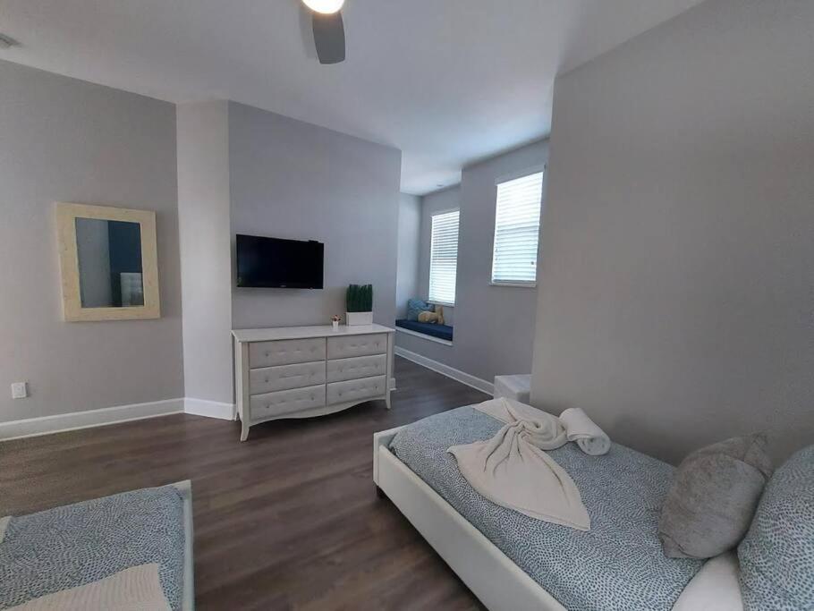 Holiday home Serenity Close To