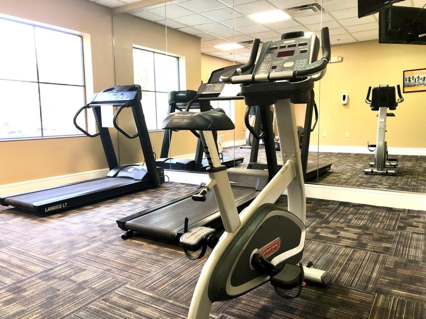 Apartment 7601 Canada Avenue 433 *