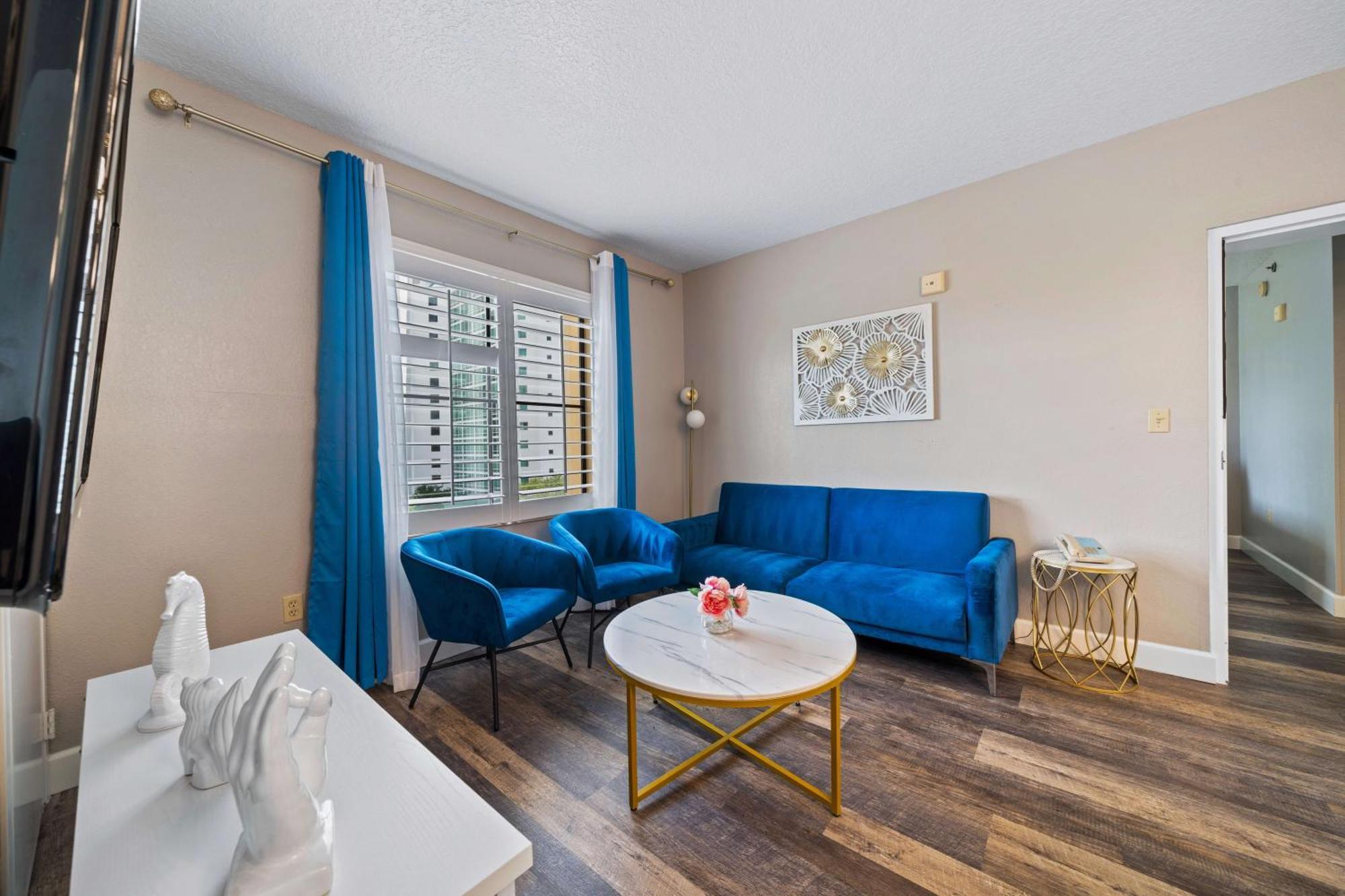 Apartment 7601 Canada Avenue 433