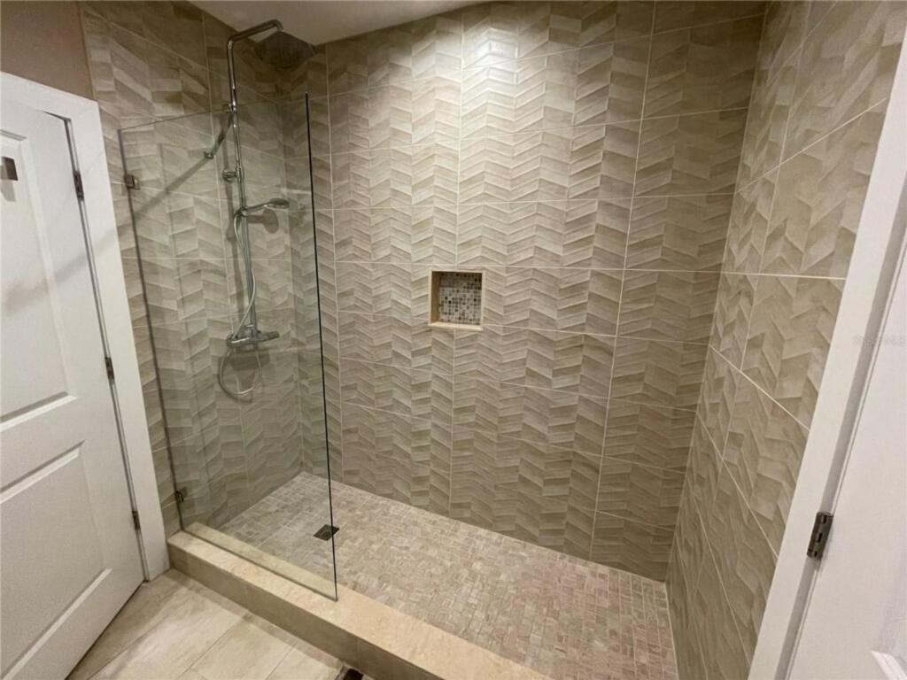 Luxurious Townhouse At Magic Village