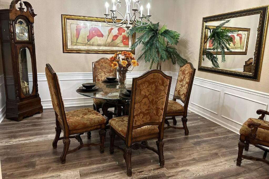 Harry Potter-themed, View, Spacious Near Universal With Extra Amenities Orlando