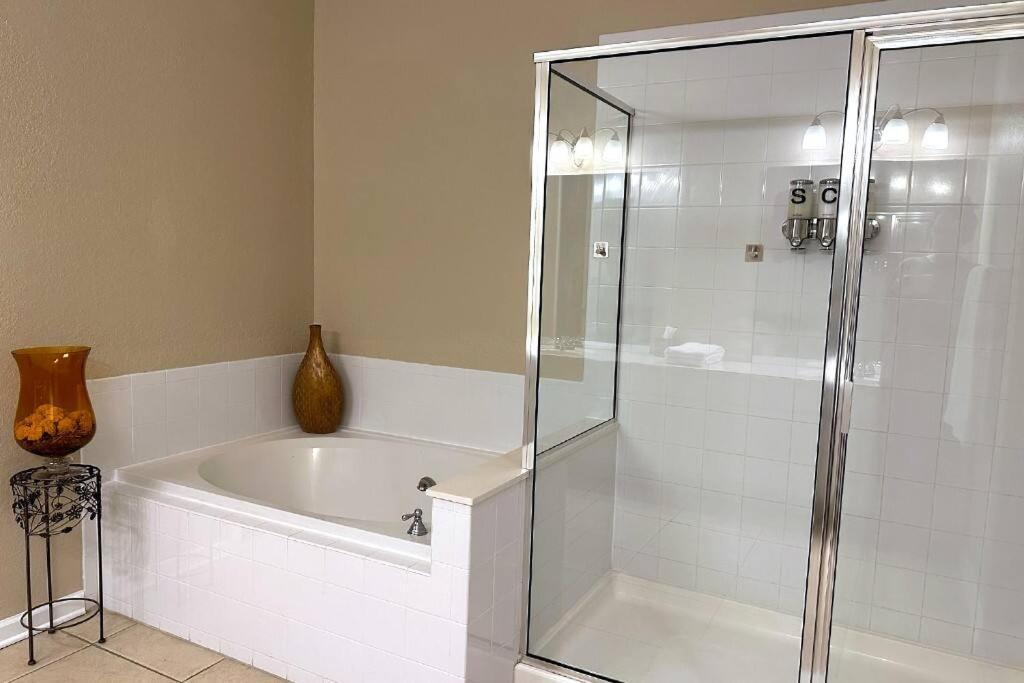Harry Potter-themed, View, Spacious Near Universal With Extra Amenities Holiday home