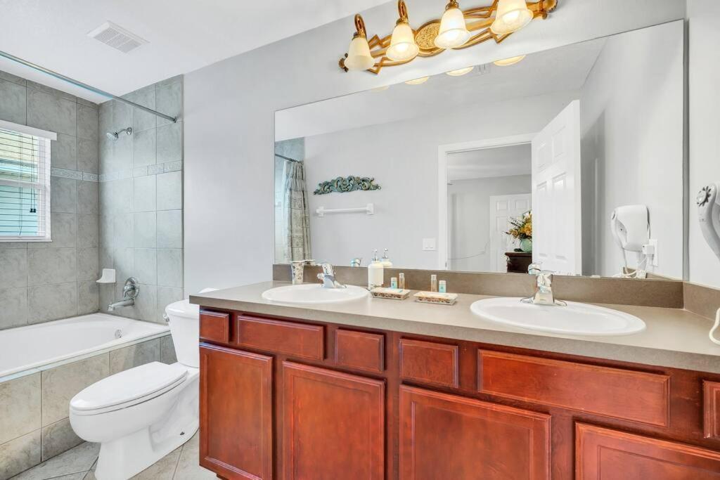 Beautiful 6br Near Villa Orlando