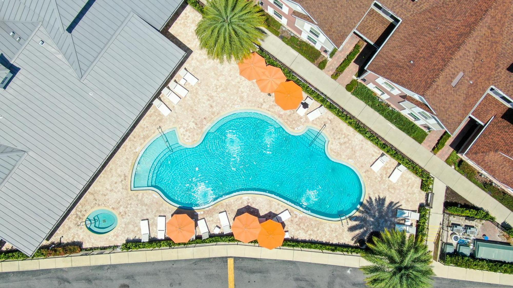 Elegant Urban Townhouse - Super Close To Disney!