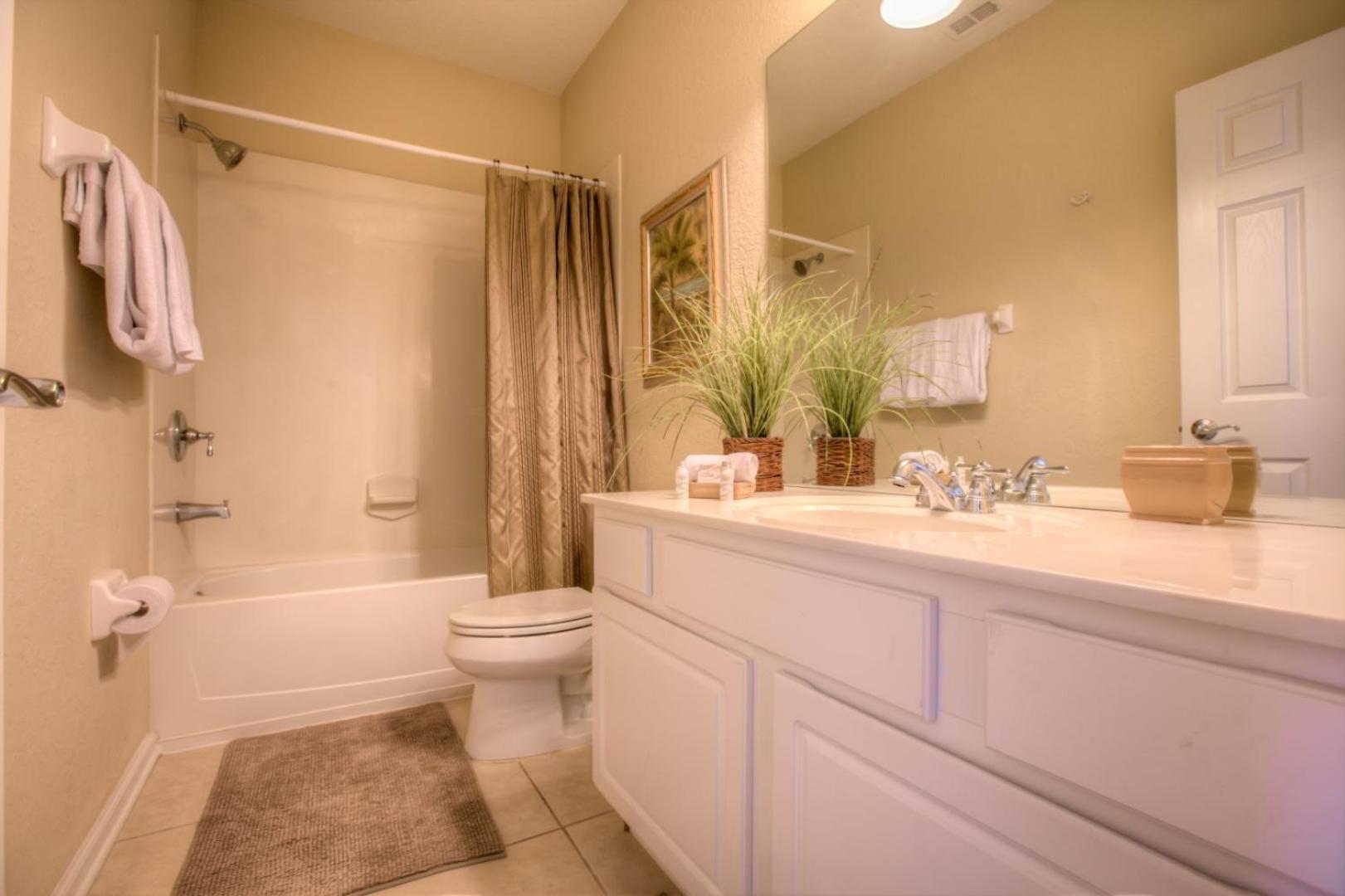 Townhome: Perfect Vacation Spot *