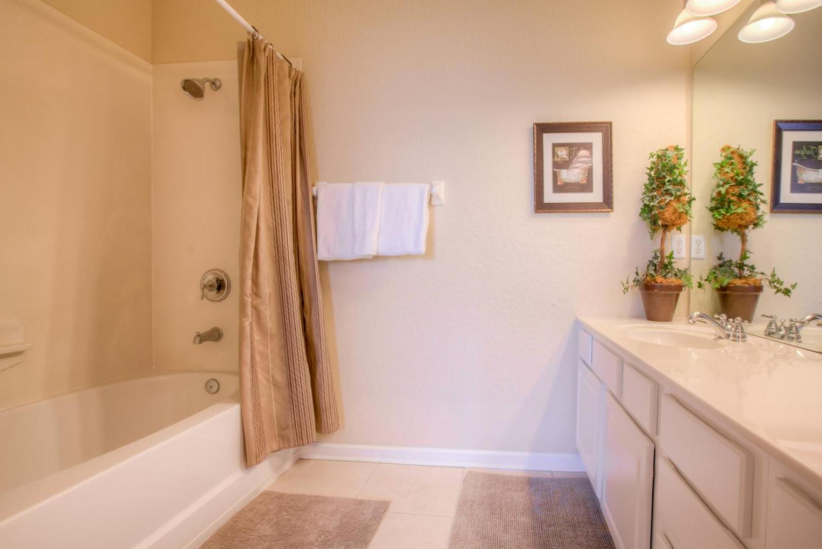 Townhome: Perfect Vacation Spot Holiday home *