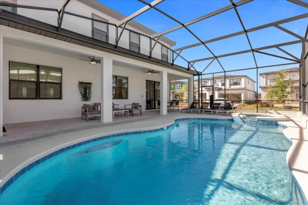 8 Bedrooms- 8 Bathrooms- Paradiso Grande 5912 Hs Orlando