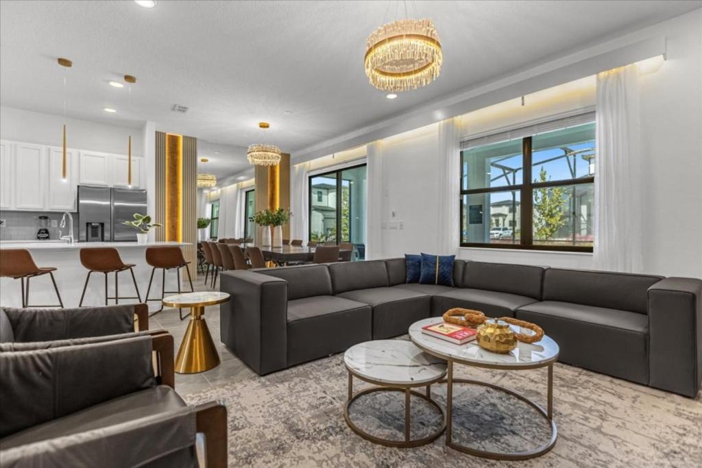 8 Bedrooms- 8 Bathrooms- Paradiso Grande 5912 Hs Holiday home Orlando