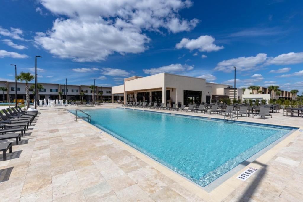3 Bedrooms- 3,5 Bathrooms- Magic Village 7584 Bd * Orlando