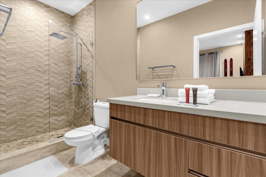 3 Bedrooms- 3,5 Bathrooms- Magic Village 7584 Bd Orlando