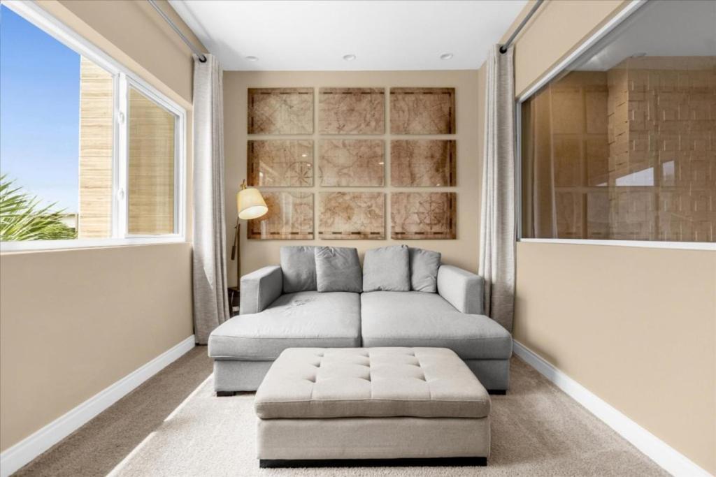 3 Bedrooms- 3,5 Bathrooms- Magic Village 7584 Bd Orlando