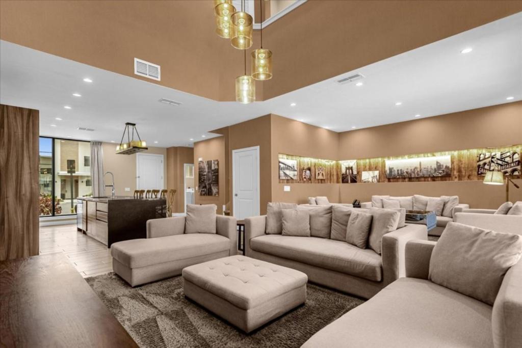 3 Bedrooms- 3,5 Bathrooms- Magic Village 7584 Bd Holiday home *