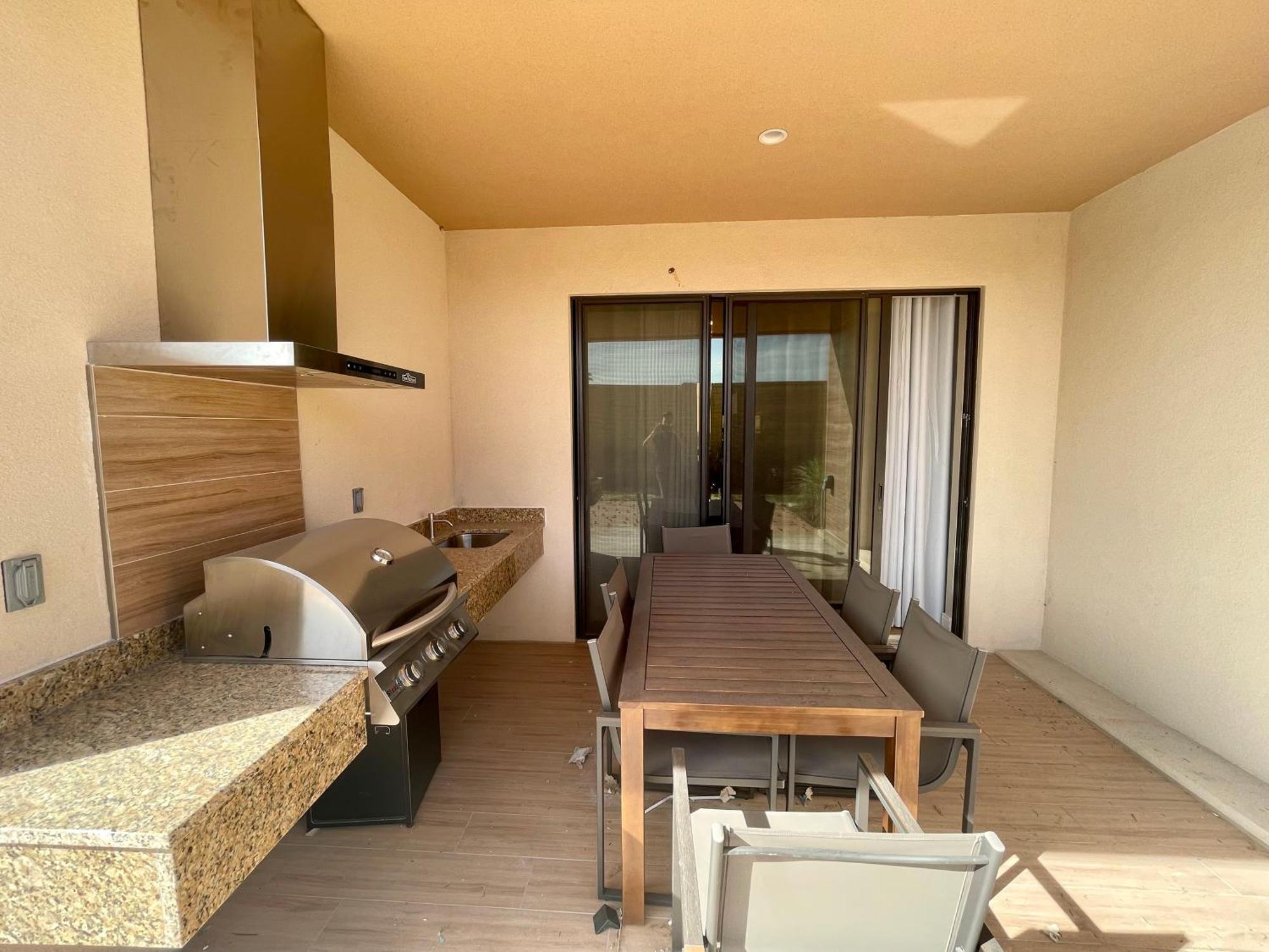 Home In Orlando 7 Min From Disney Parks - 4 Bedrooms With En-Suite Bathrooms! Orlando