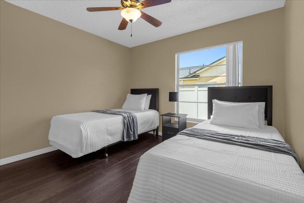 5bd 2 Bath With Gameroom & Pool 1 Story House Holiday home Orlando