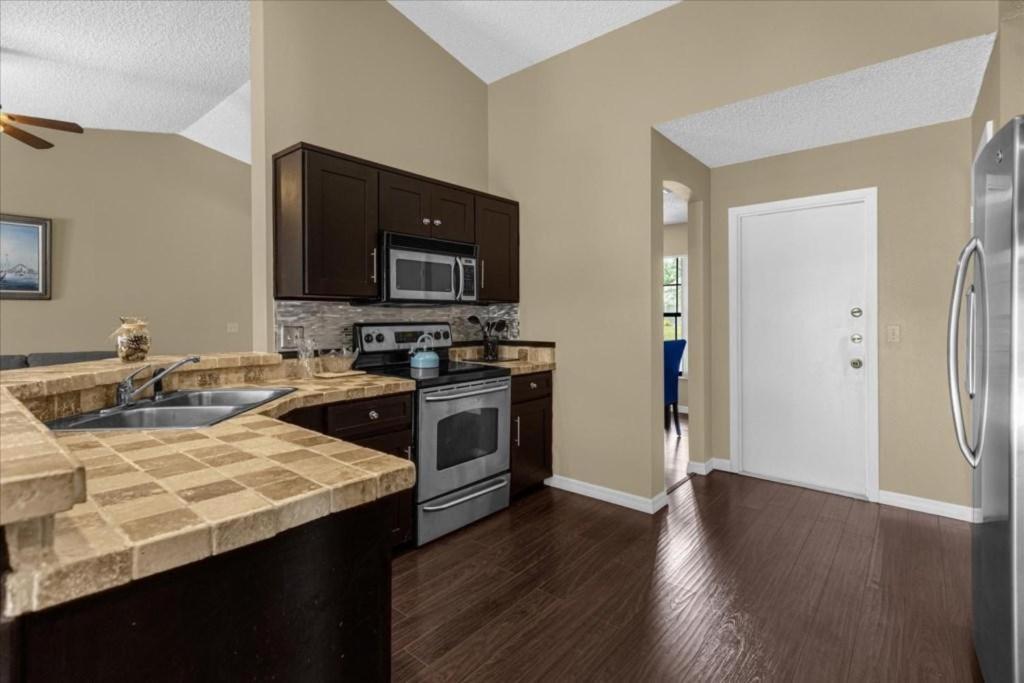 5bd 2 Bath With Gameroom & Pool 1 Story House * Orlando