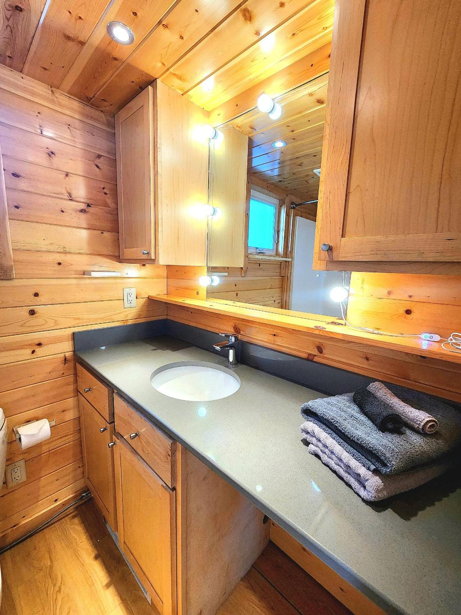 Holiday home Lakefront Tiny Homes 6 Month *