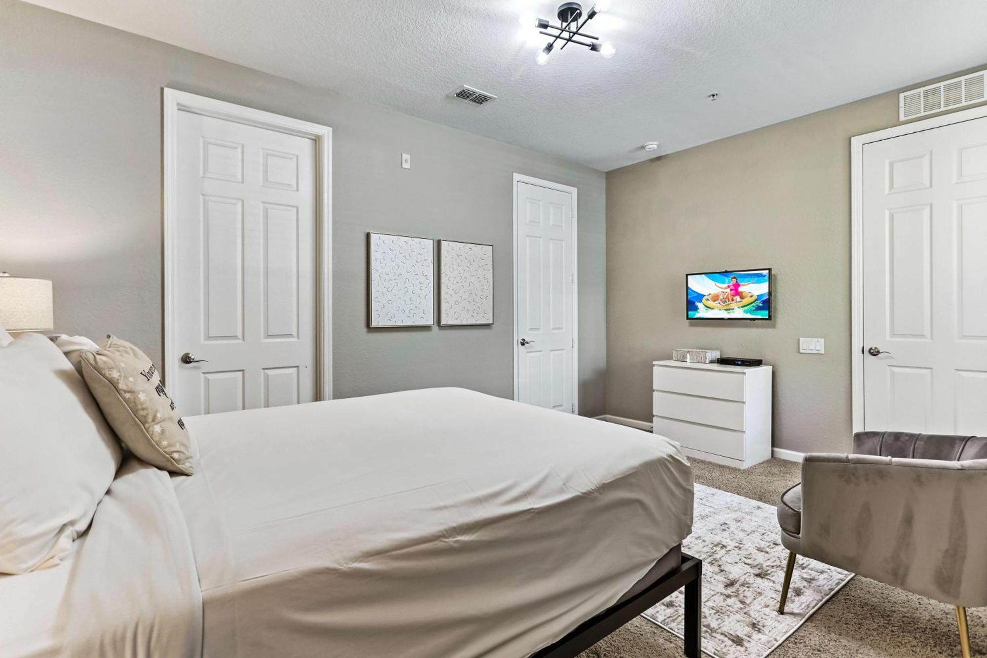4804 Cayview Ave #105 * Orlando