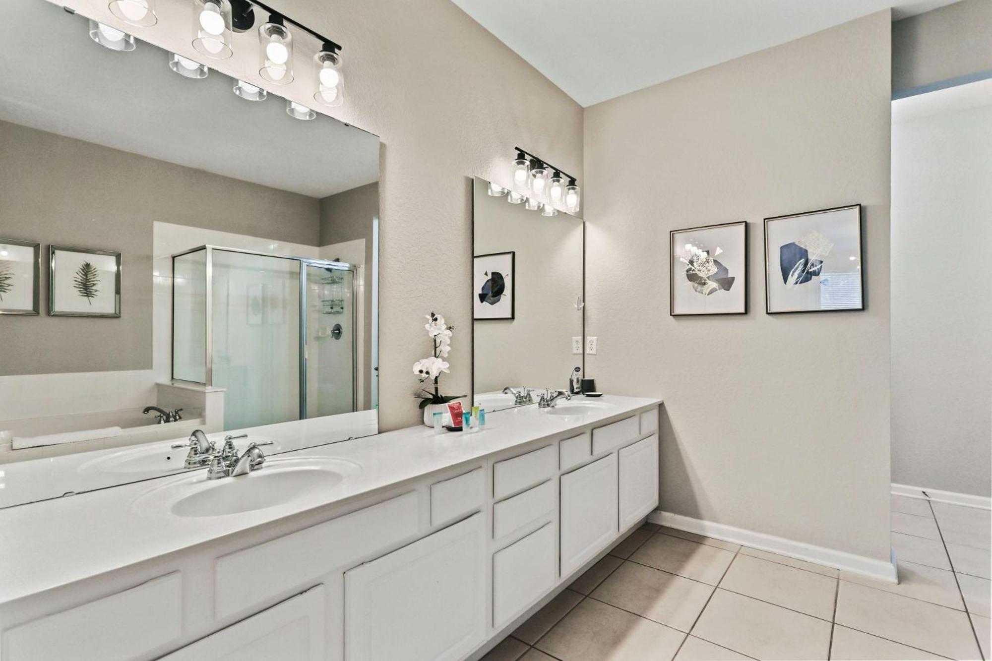 4804 Cayview Ave #105 Holiday home