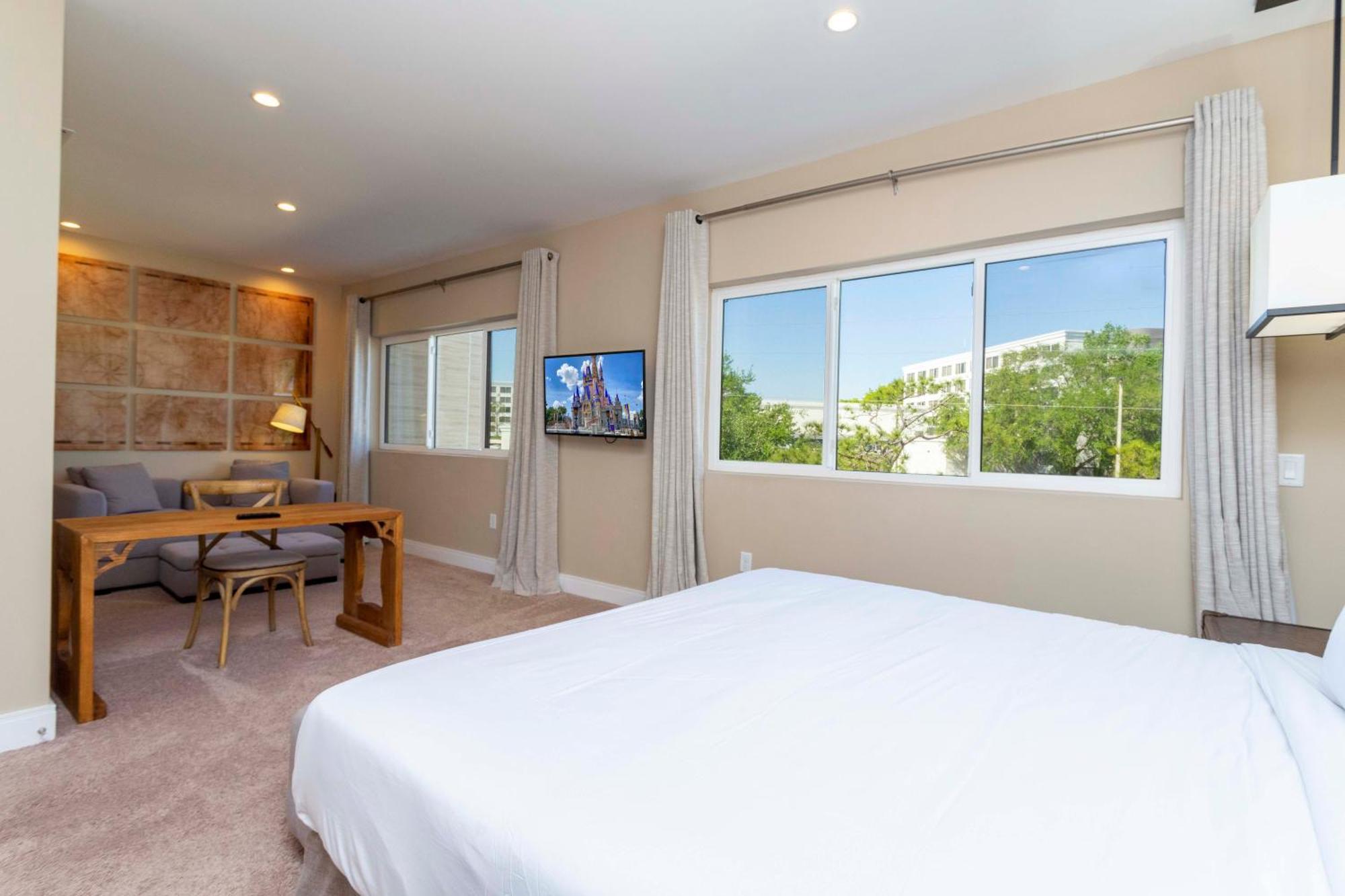 Modern And Luxury 4 Near 7521
