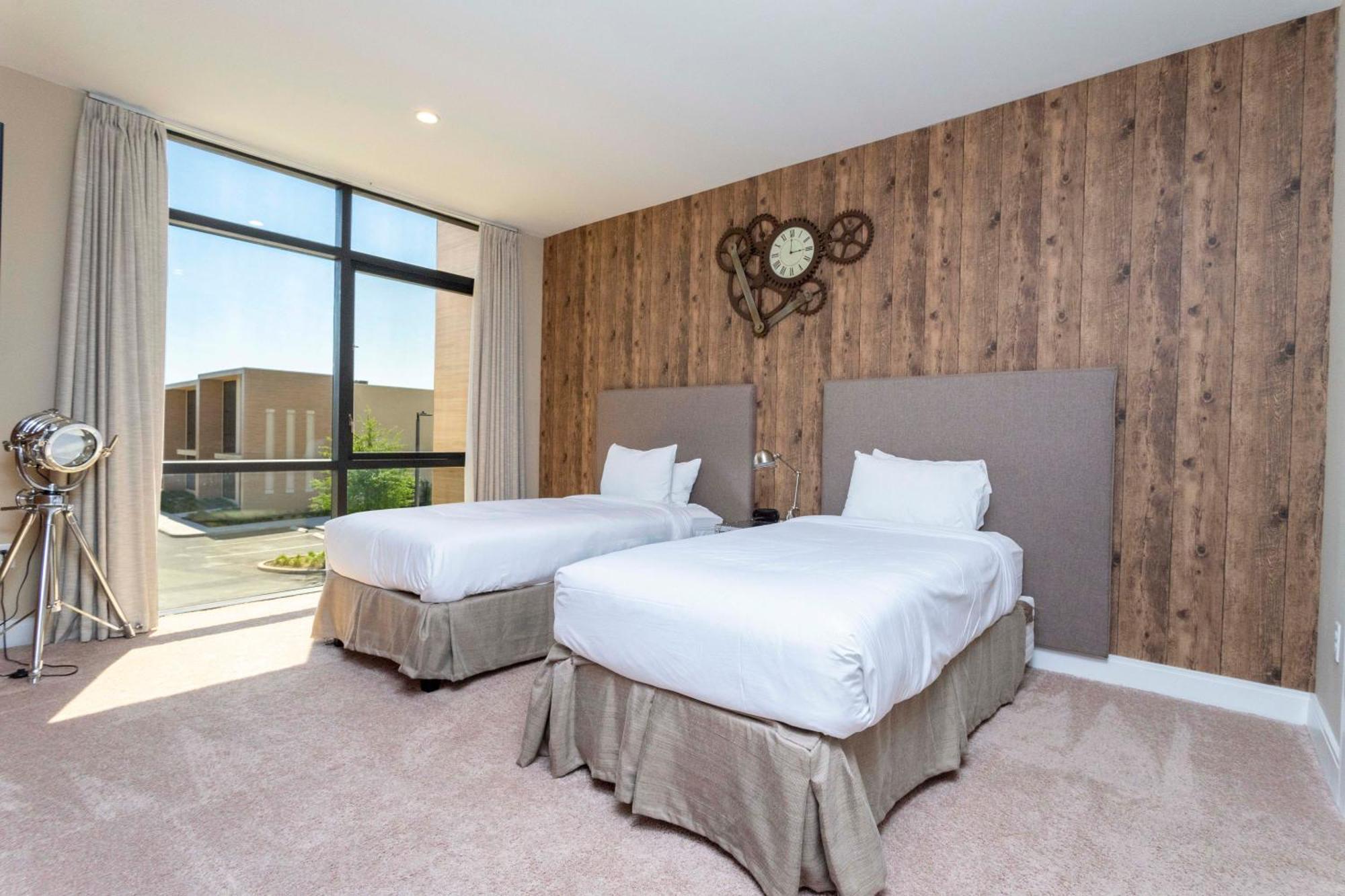 Modern And Luxury 4 Near 7521 Holiday home