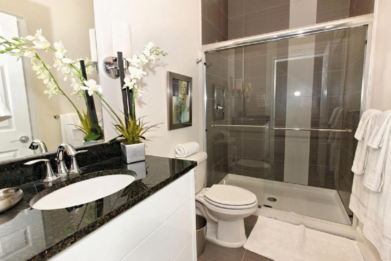 Serenity Townhome: Disney-adjacent Retreat With Private Pool
