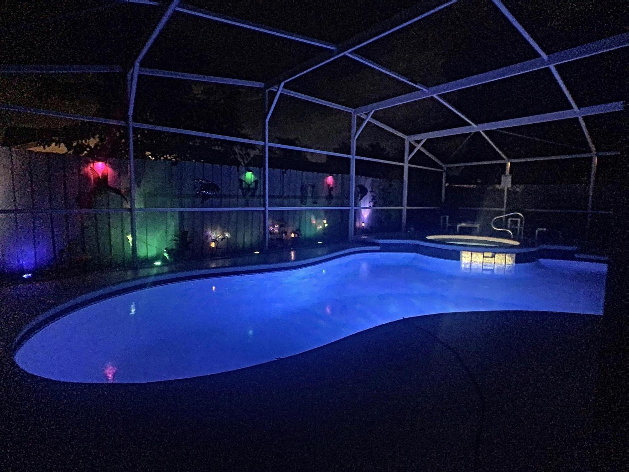 Holiday home Upgraded Game , Pool Spa, Universal , Close By *