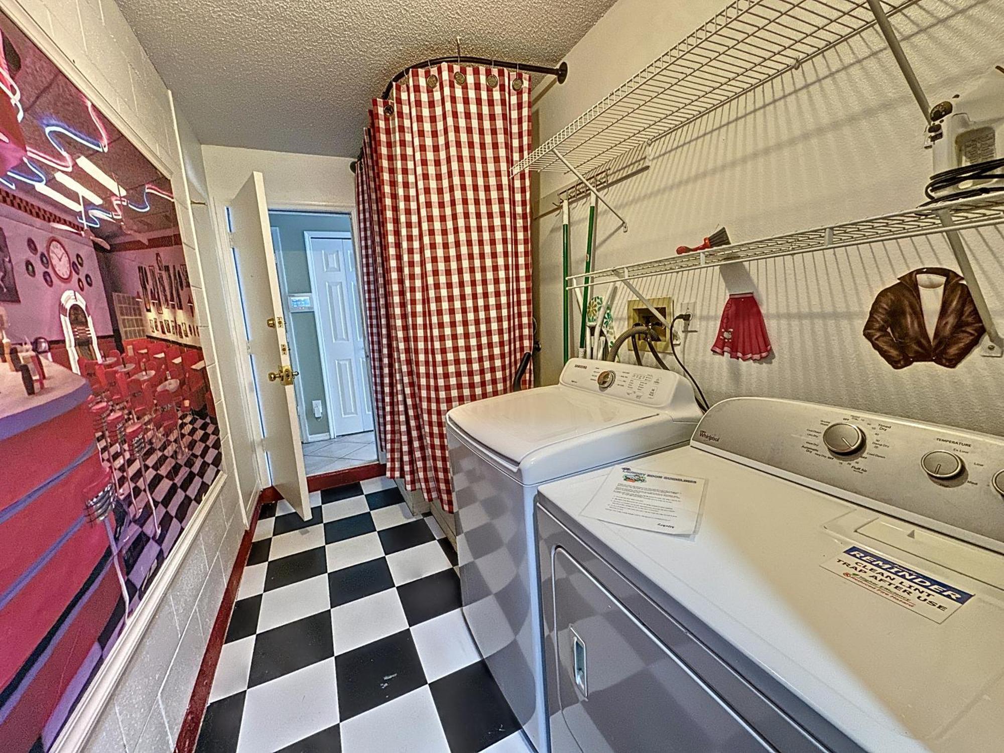 Upgraded Game , Pool Spa, Universal , Close By * Orlando