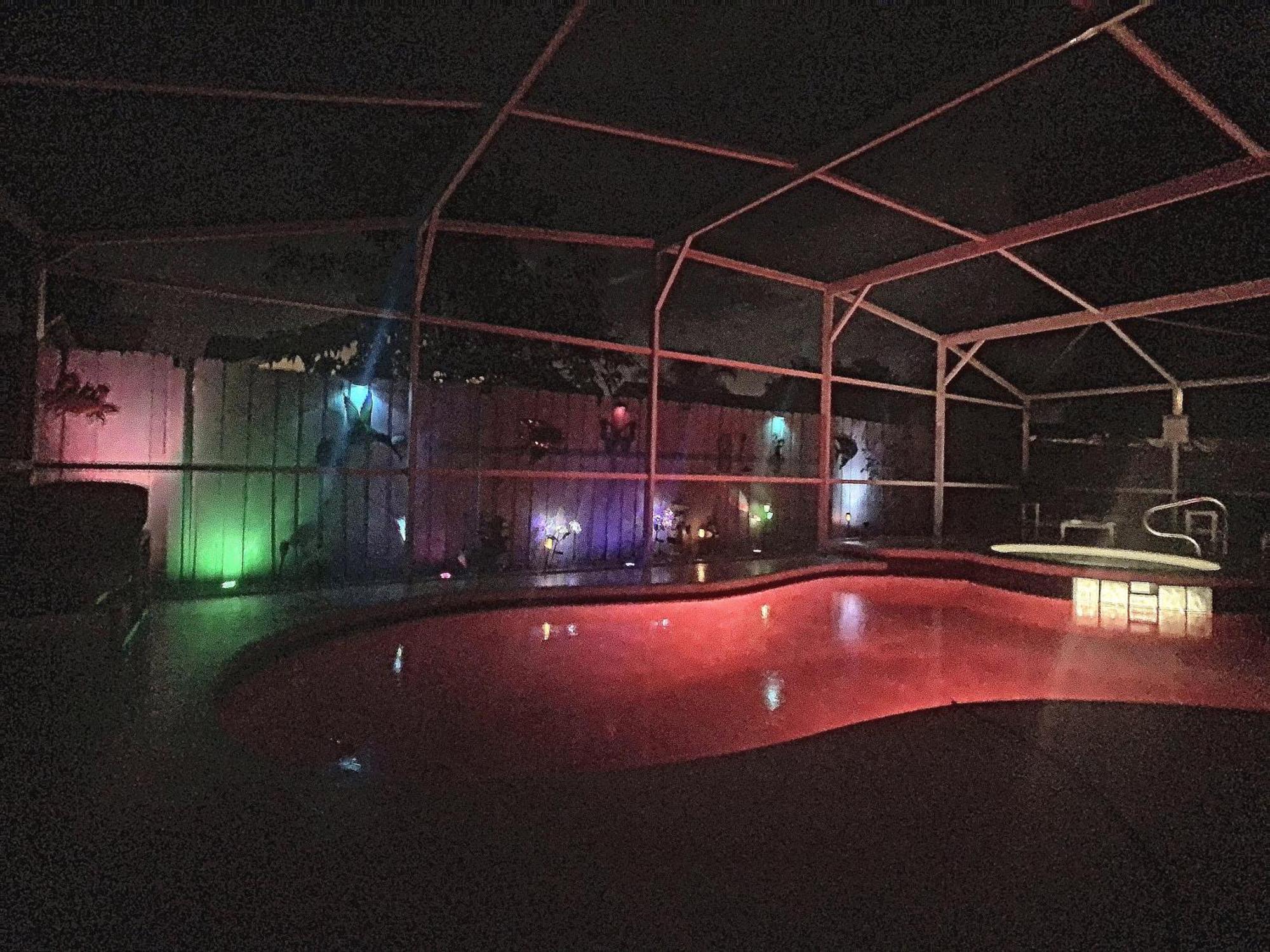 Upgraded Game , Pool Spa, Universal , Close By *