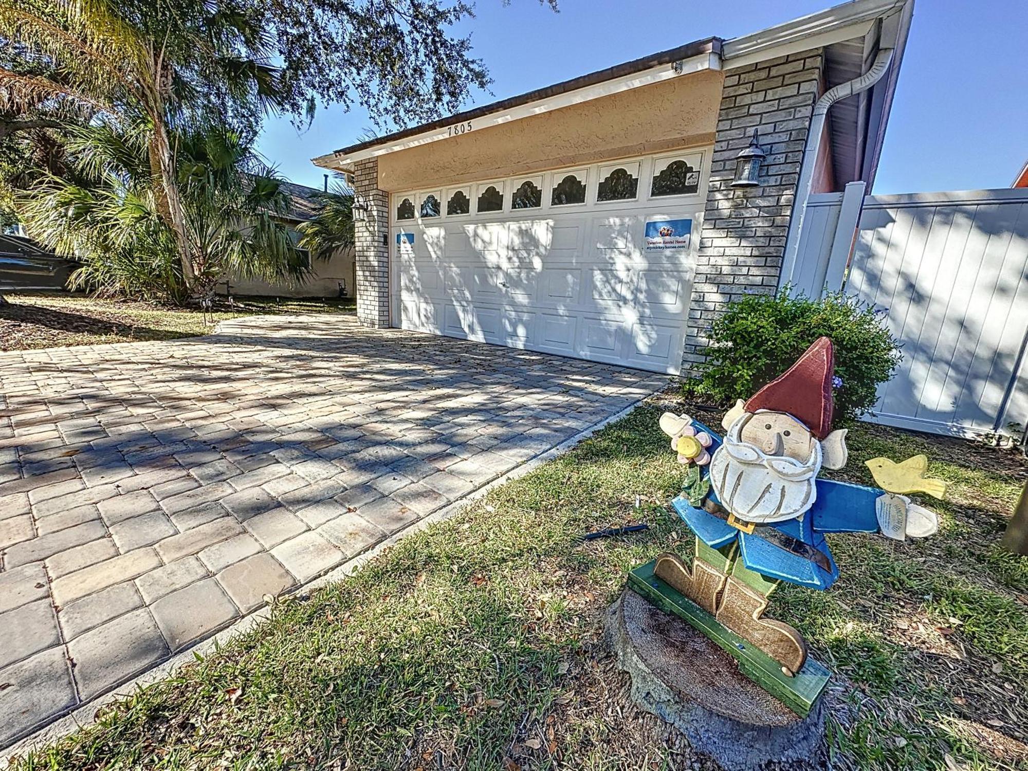 Upgraded Game , Pool Spa, Universal , Close By Holiday home *
