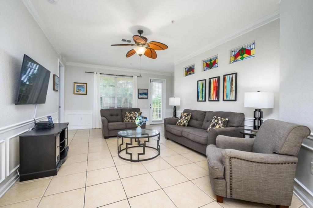 3 Bedroom Plus, View Condo, Vista Cay-1008 Apartment *