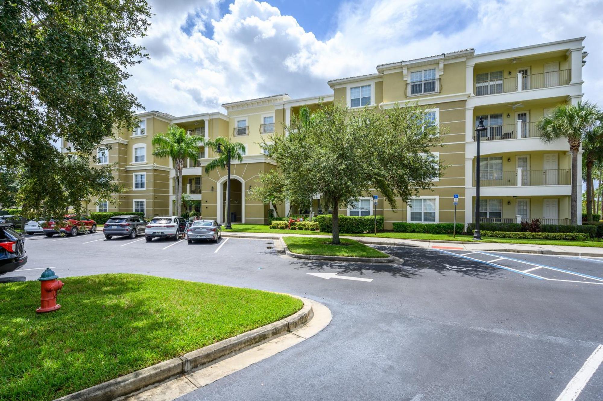 3 Bedroom Plus, View Condo, Vista Cay-1008 Apartment Orlando