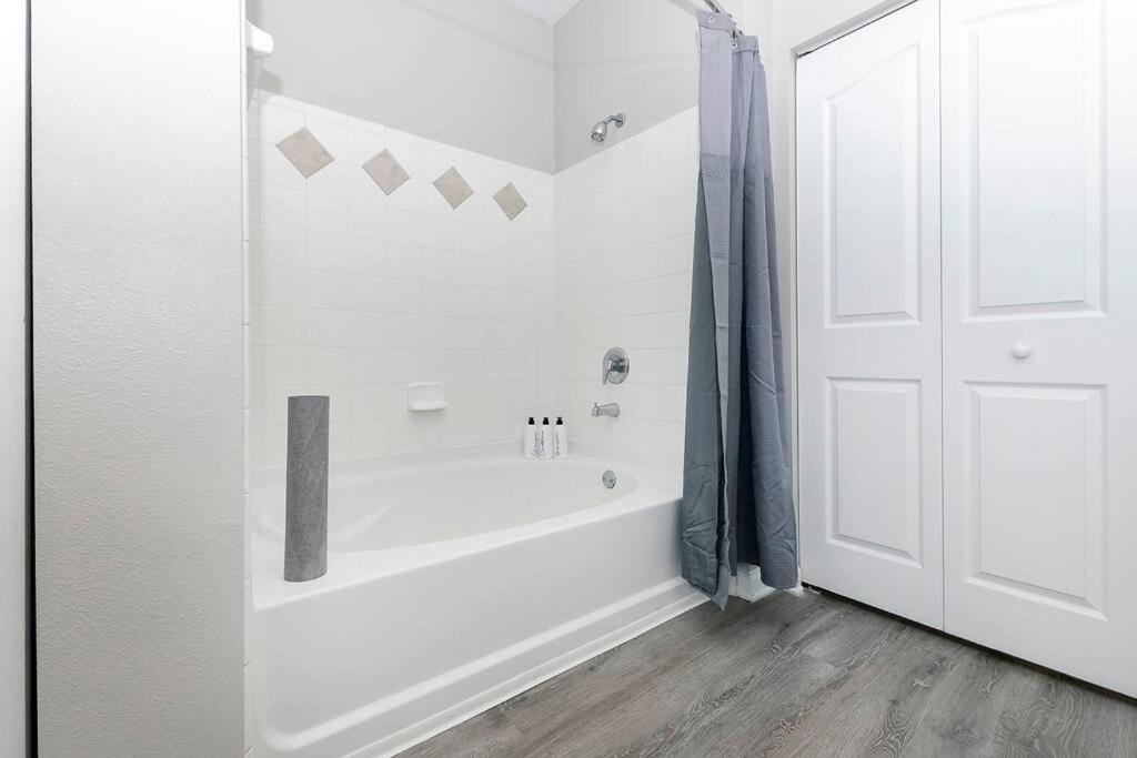 Retreat 2b2b / Disney-universal-seaworld Apartment Orlando
