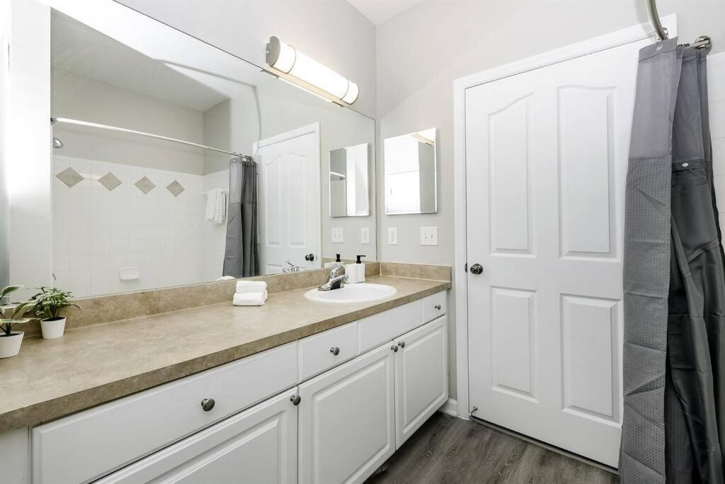 Retreat 2b2b / Disney-universal-seaworld Apartment Orlando
